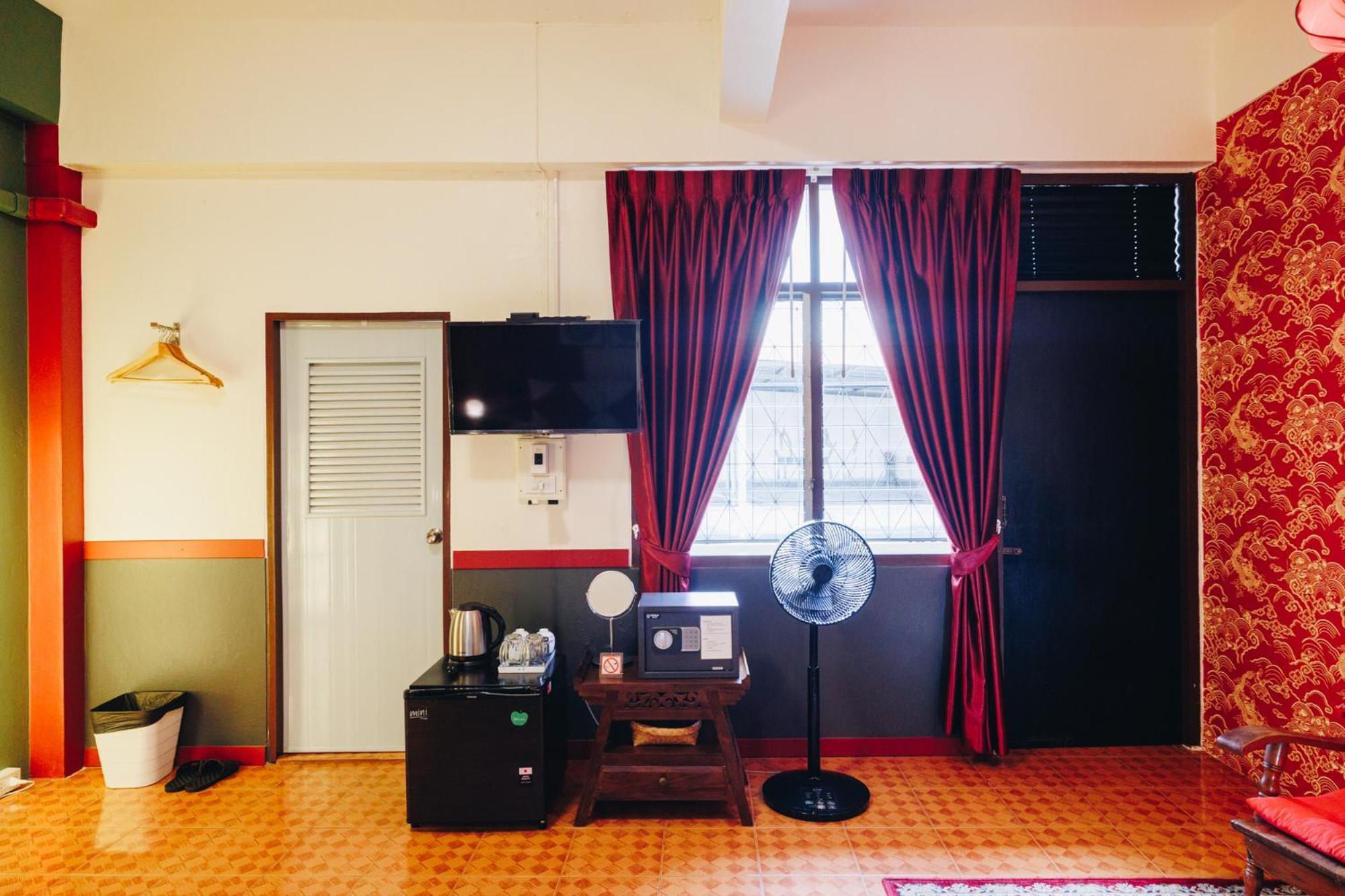 Hotel Sleeper House Trang Exterior foto