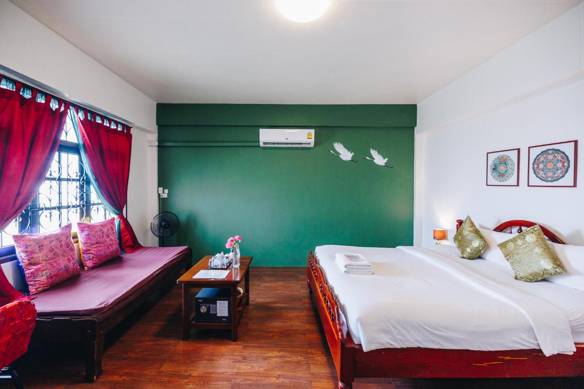 Hotel Sleeper House Trang Exterior foto